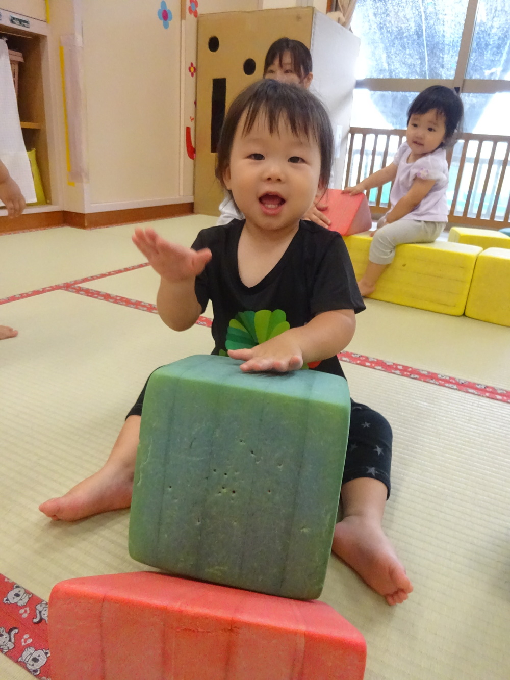プラポイントで遊ぶ様子 (1)