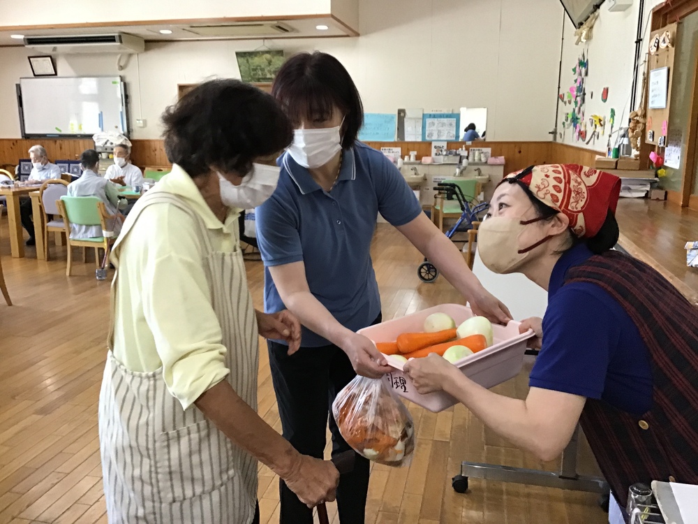 手際よく(憩い) | 社会福祉法人 大田市社会福祉事業団