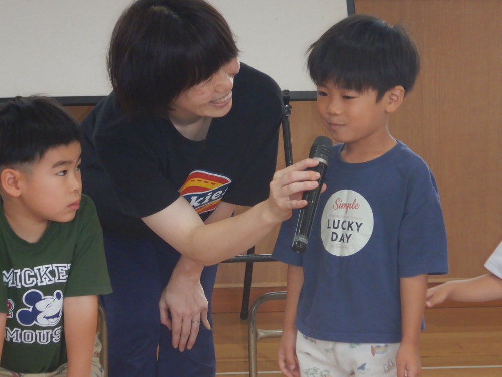 誕生会の様子 (3)