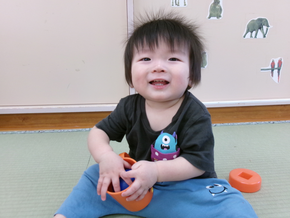遊ぶ様子