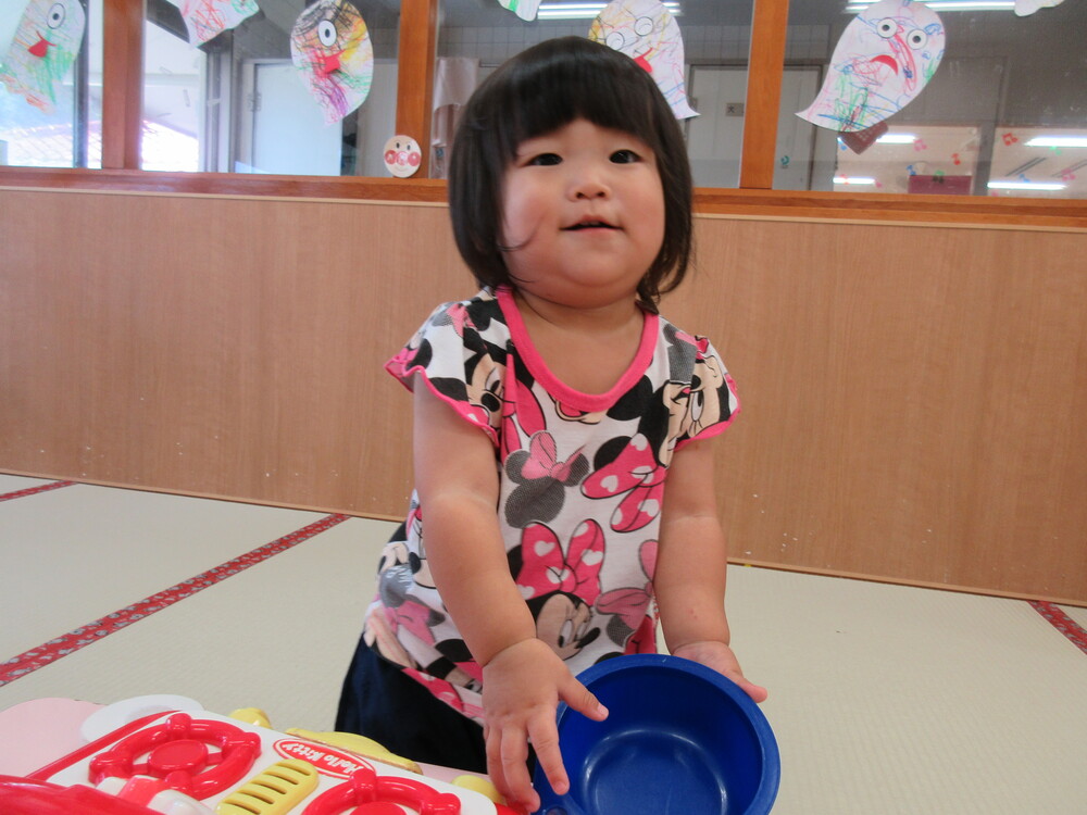 おままごとをしている様子