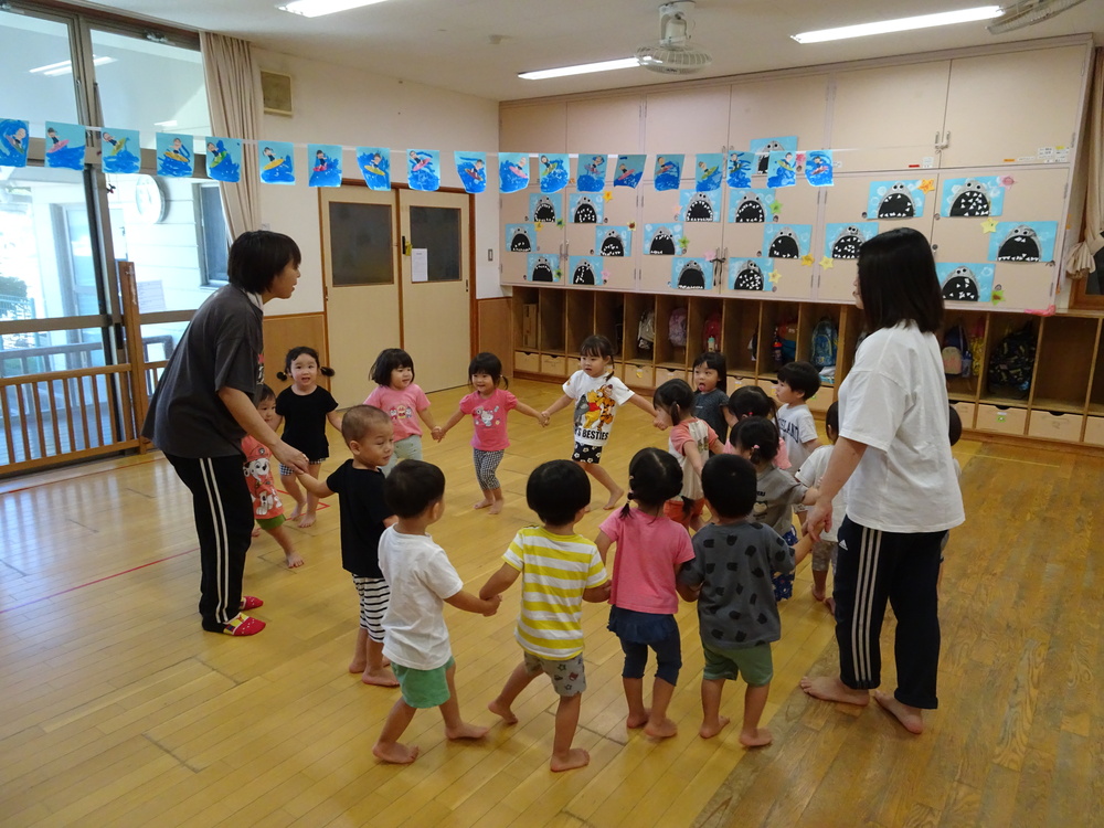 リズム運動をしている様子2