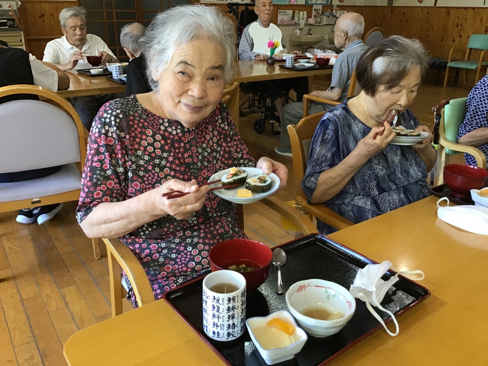 昼食