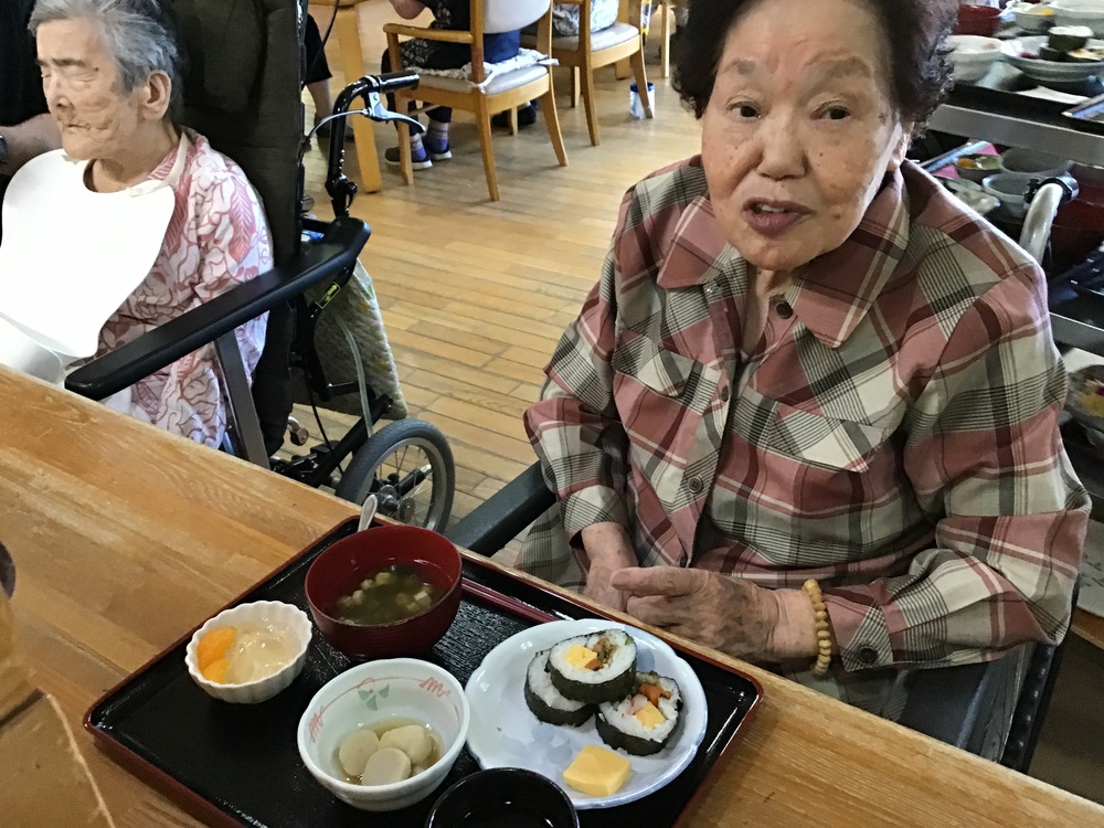 昼食
