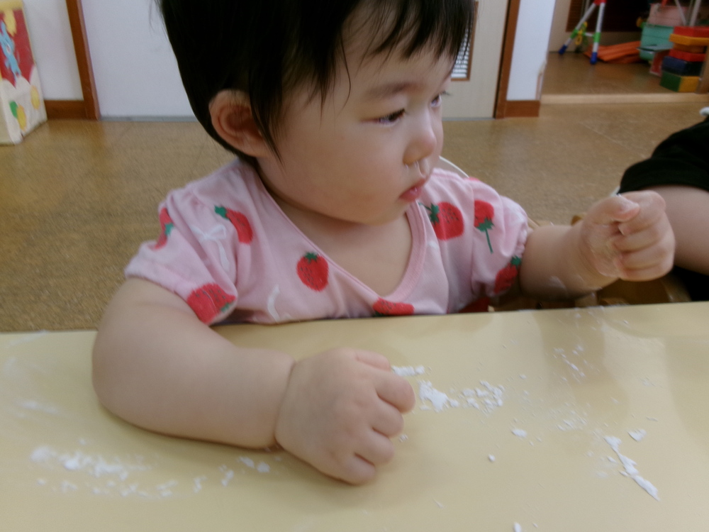 片栗粉を握る