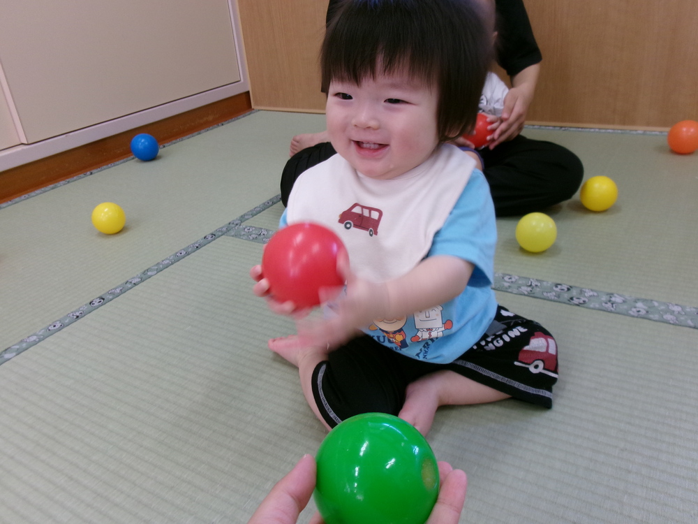 ボール遊び５