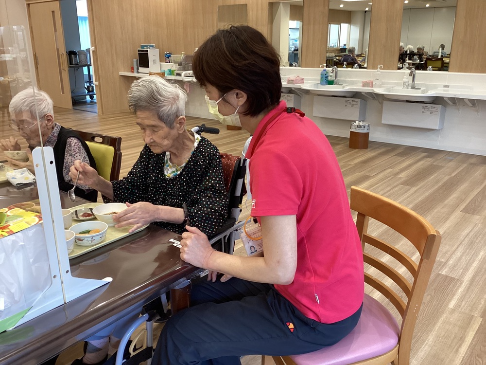 食事の見守り