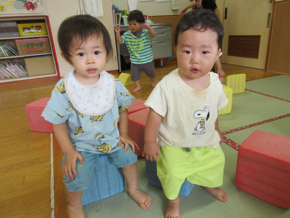 プラフォーミングで遊んでいる様子