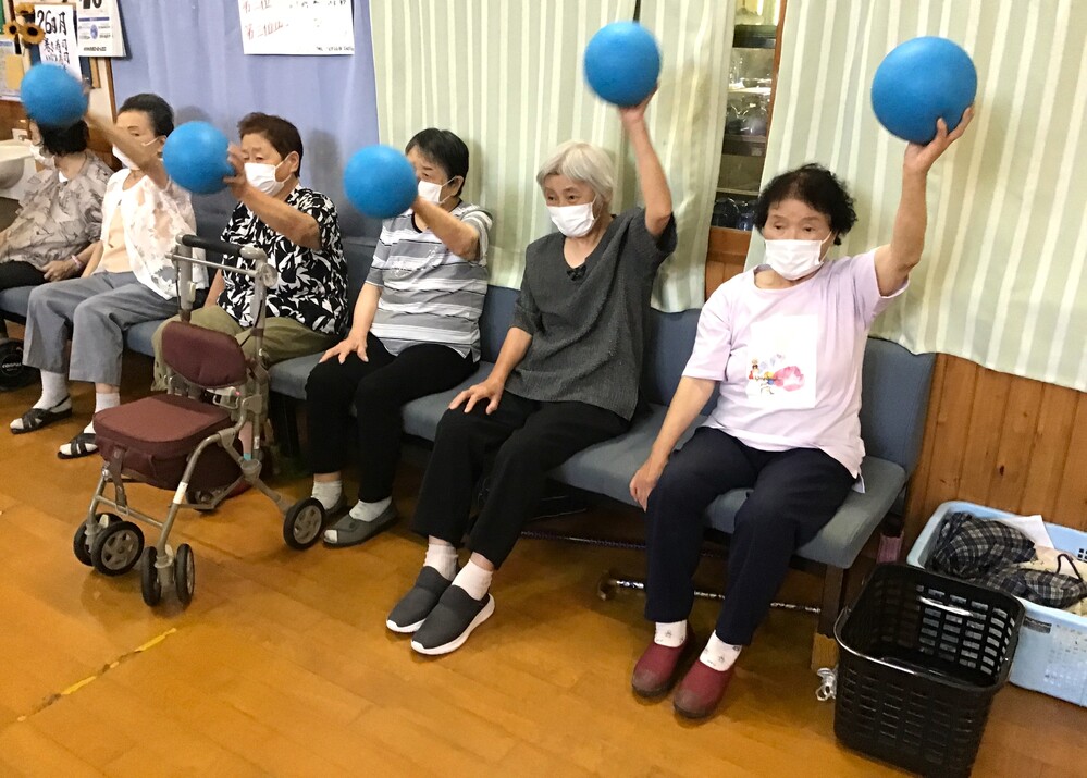 ボール体操