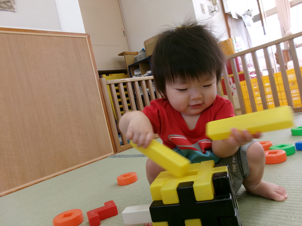 ブロックを叩く