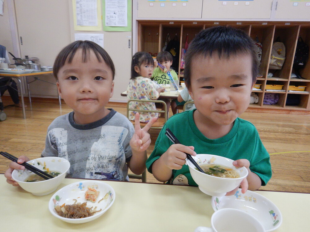 給食の様子
