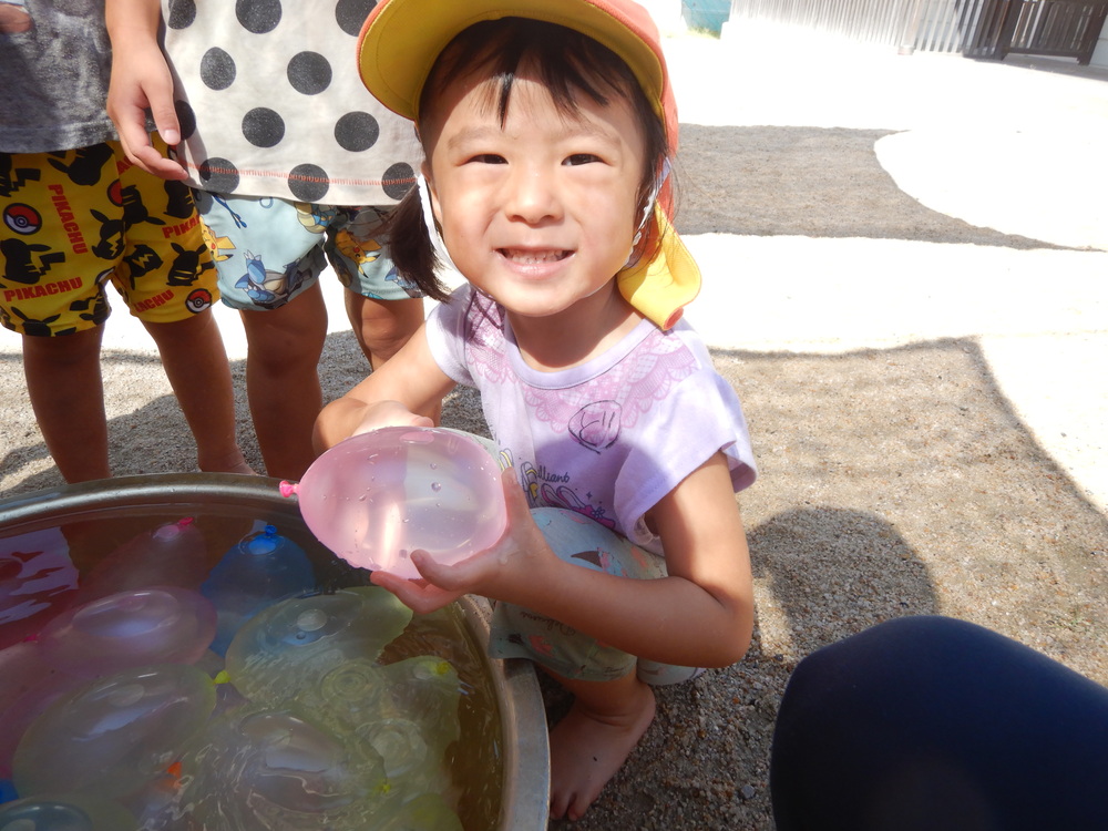 水風船遊び (3)