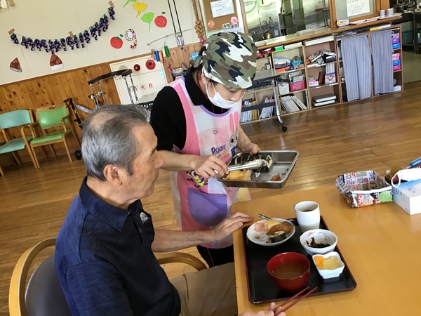 お代わりいかがですか？