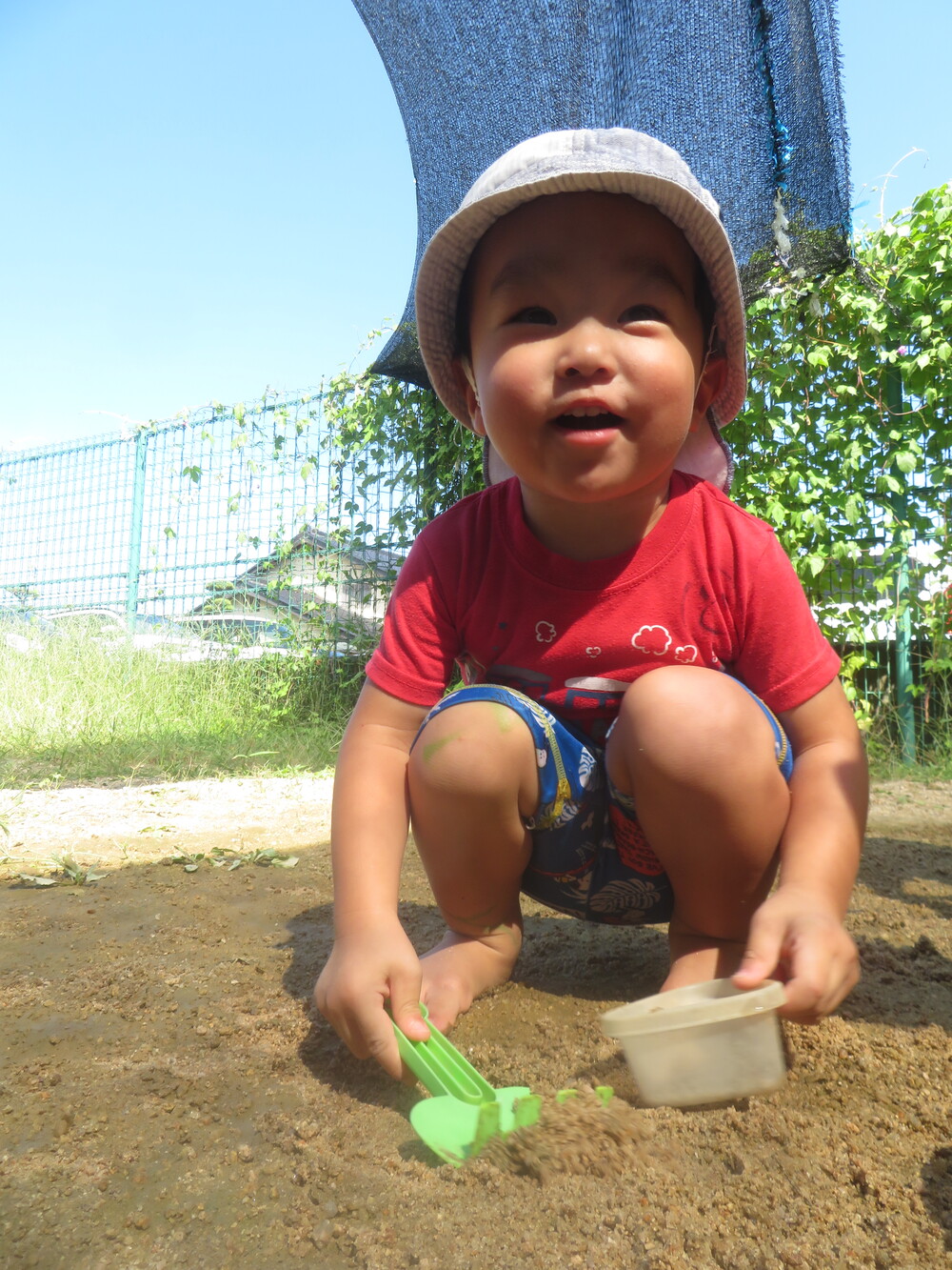 どろんこ遊び (1)