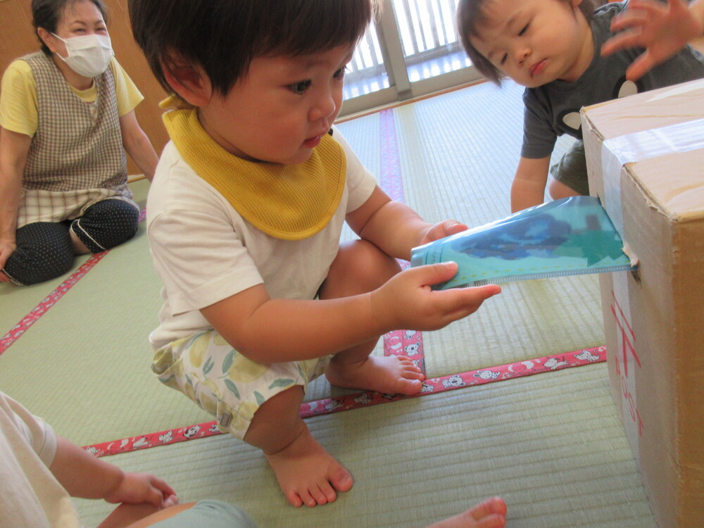 ポスト投函ごっこの様子 (4)