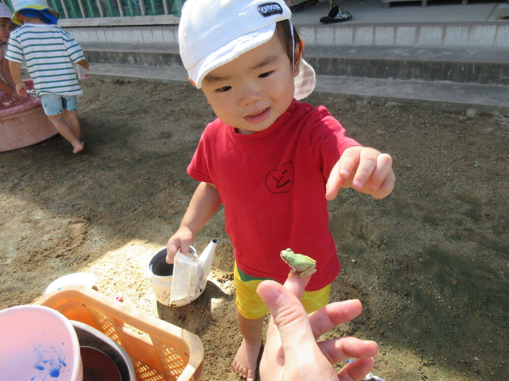 どろんこ遊びの様子 (4)