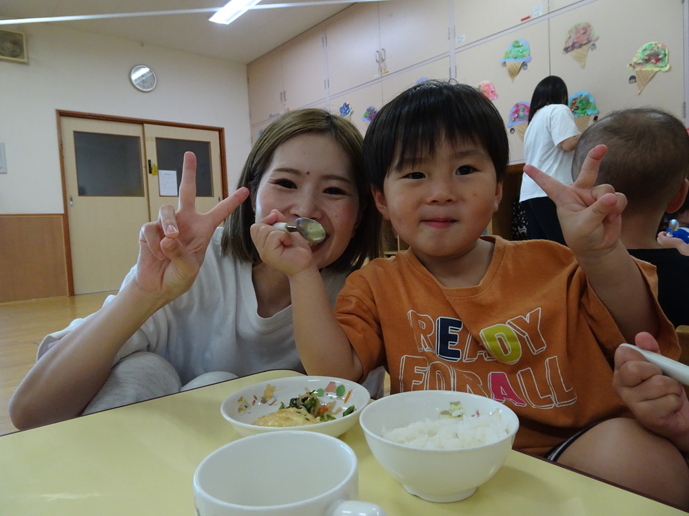 給食の様子