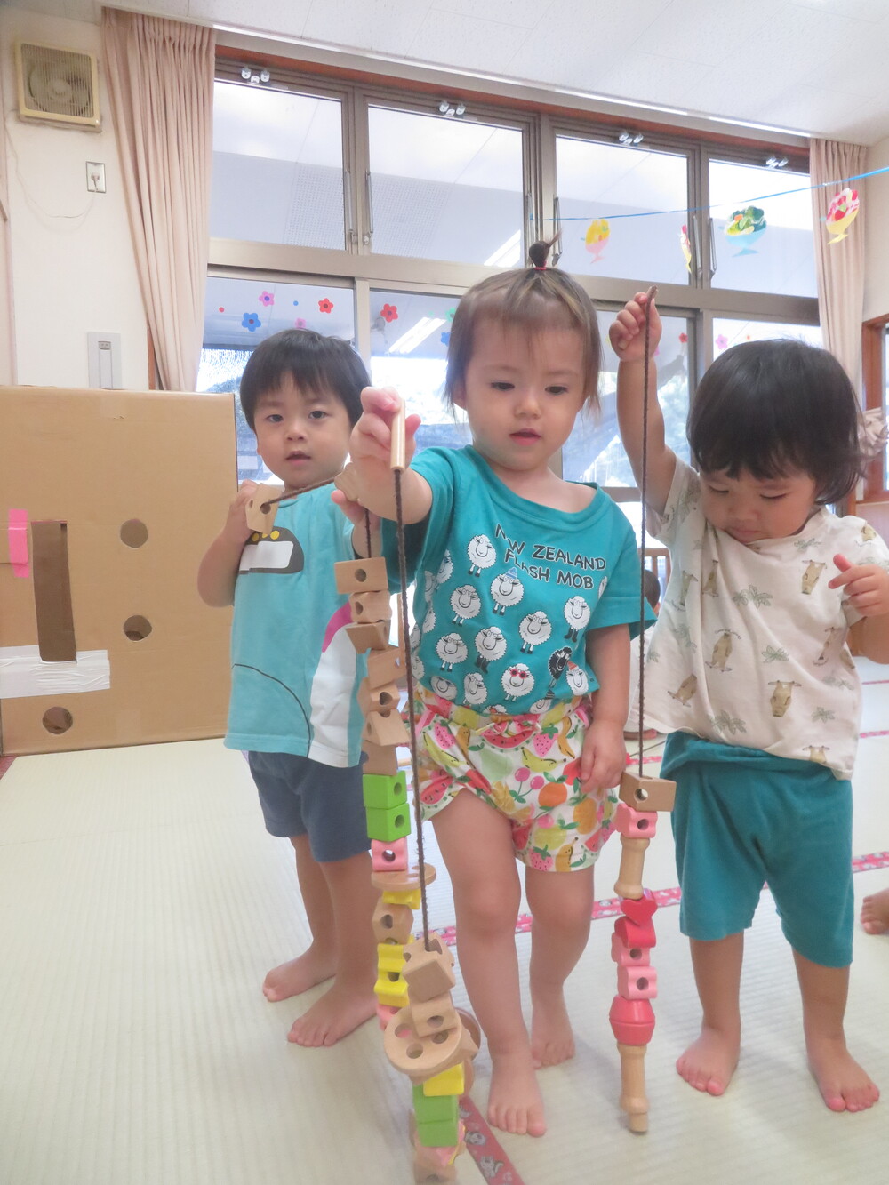 室内遊びのようす