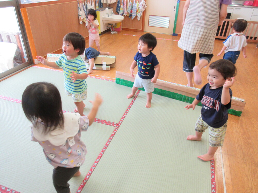 踊っている様子