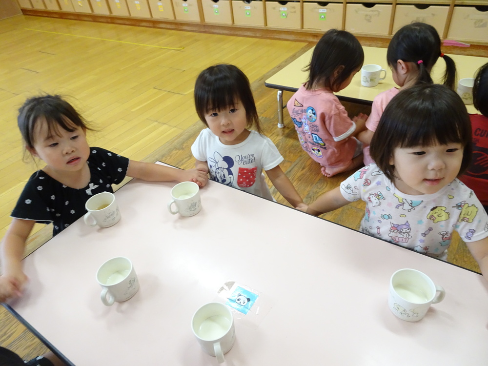 朝のおやつの様子３