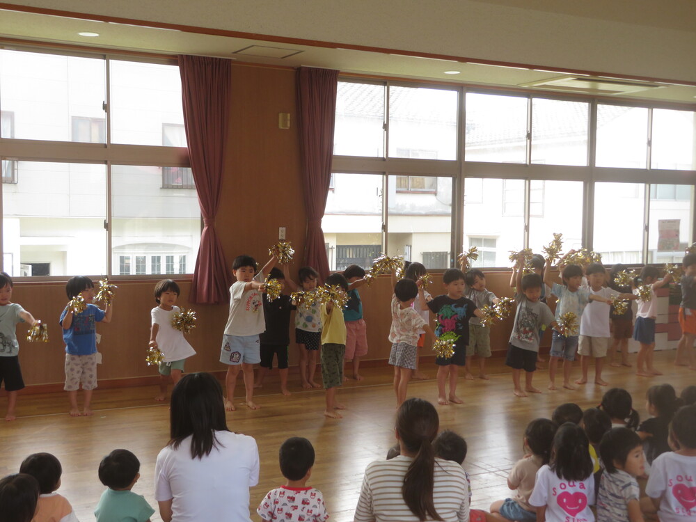 誕生会の様子 (2)