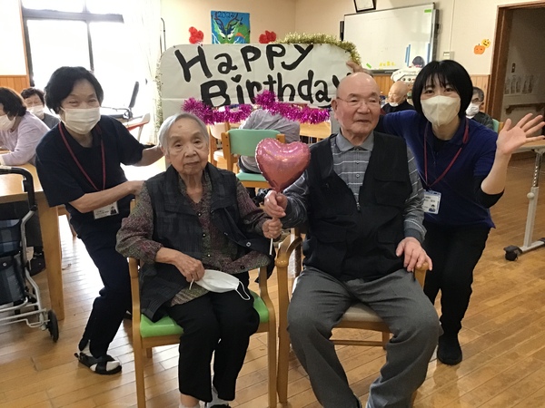 本日お誕生日会をしました