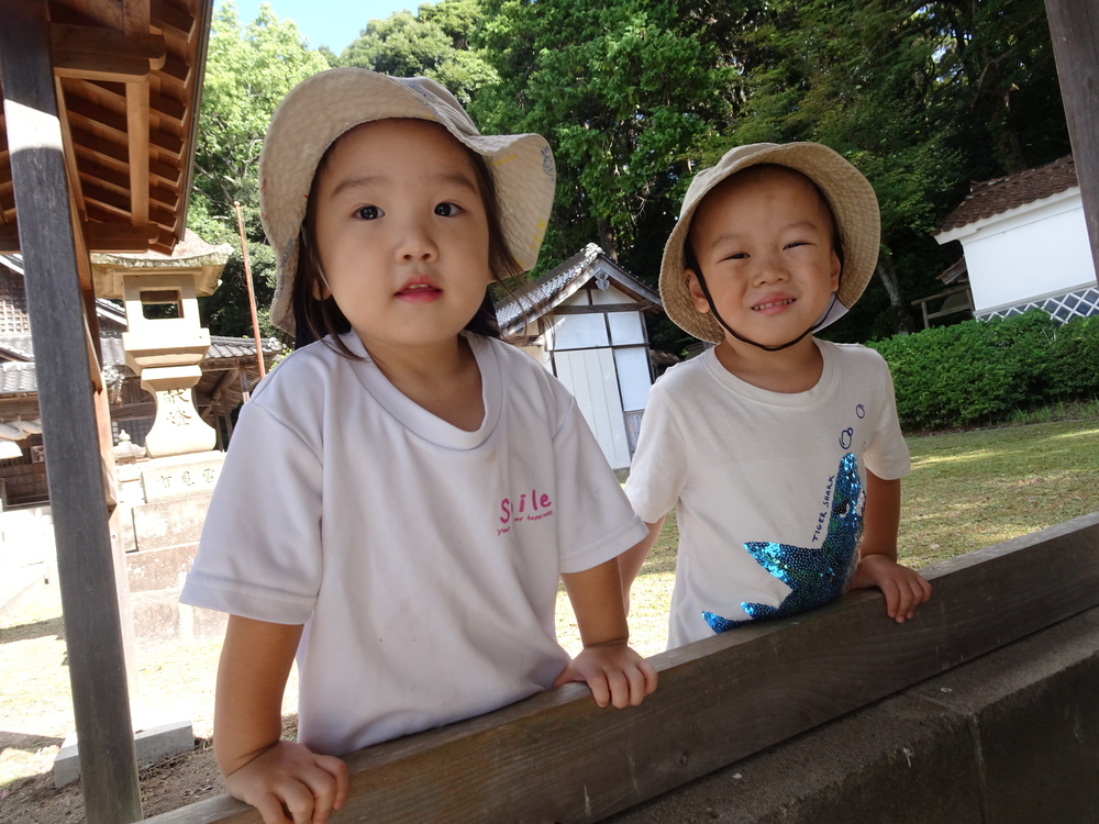 喜多の宮で遊ぶ子ども (5)