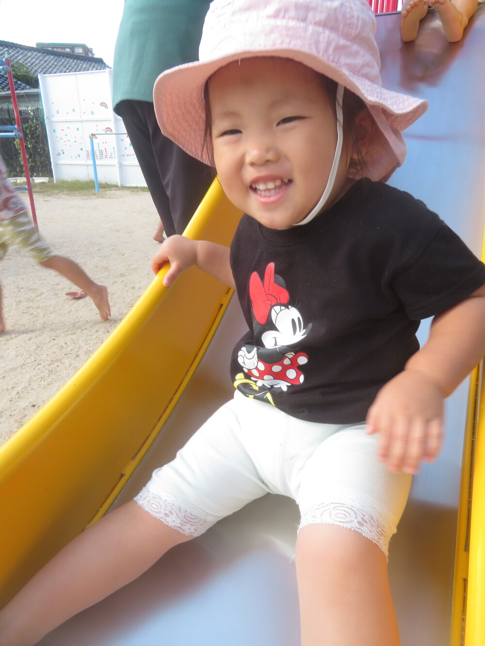 園庭遊びの様子 (2)