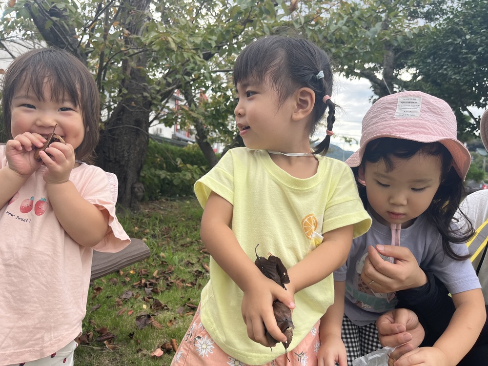 市民会館で遊ぶ子ども (5)