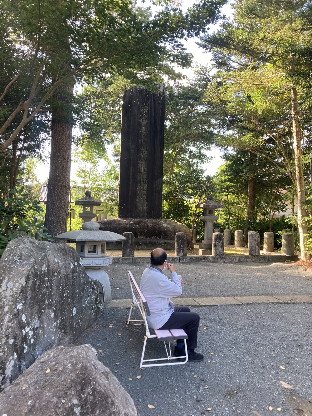 物部神社で休憩2