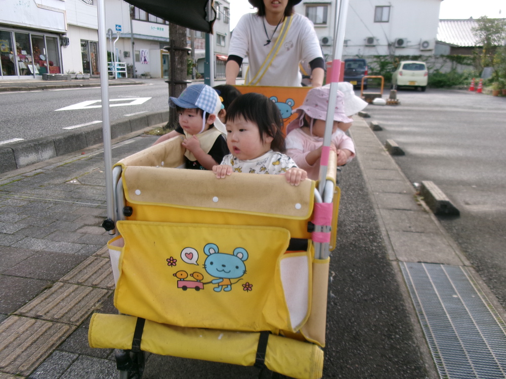 散歩車