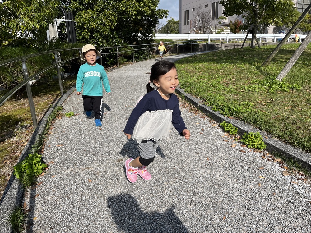 あすてらす公園で遊ぶ子ども (5)