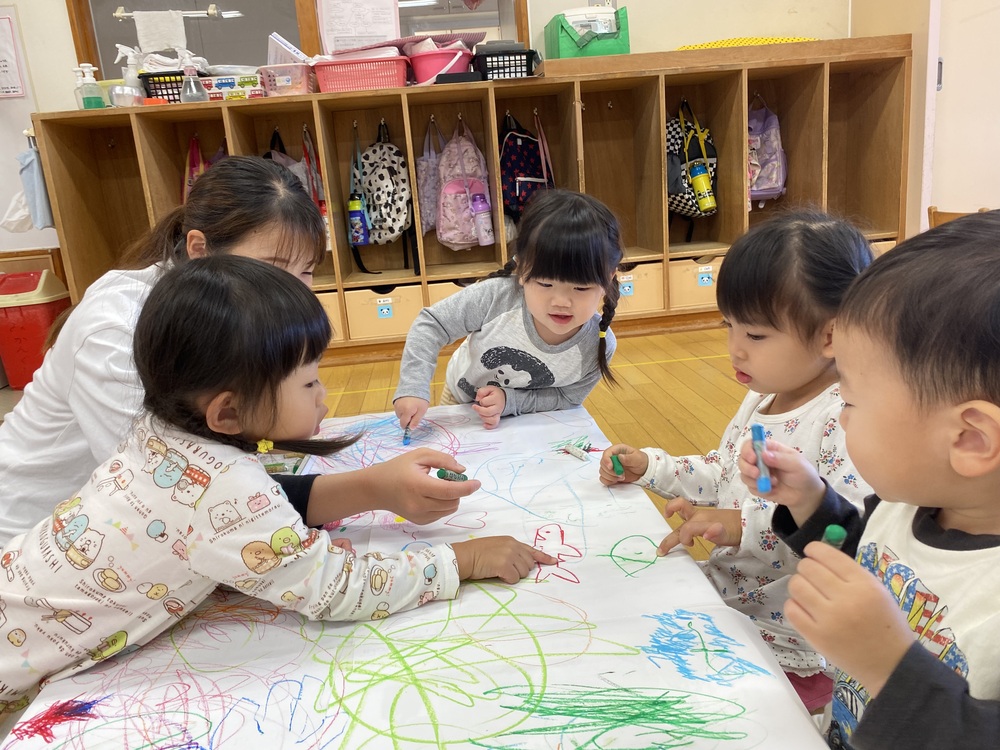 お部屋でコーナー遊びをする様子 (18)