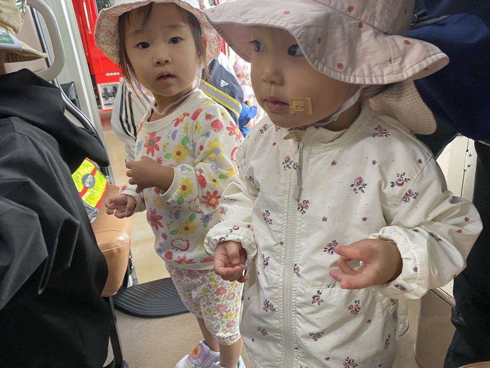 消防署へお散歩に行っている様子 (4)