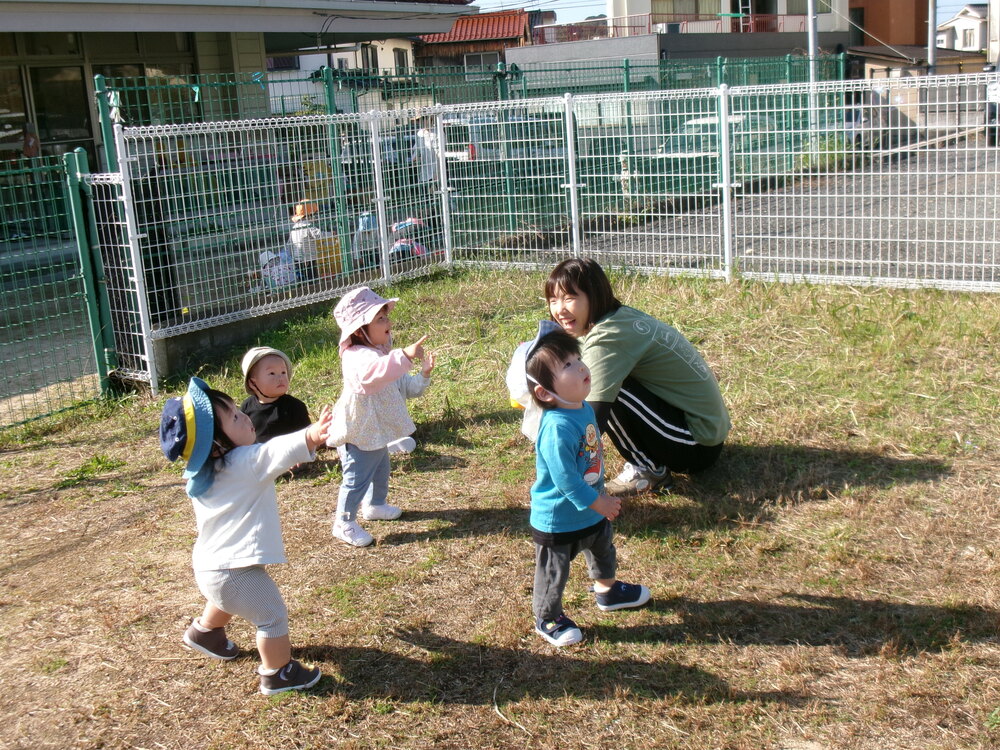 シャボン玉を追いかける