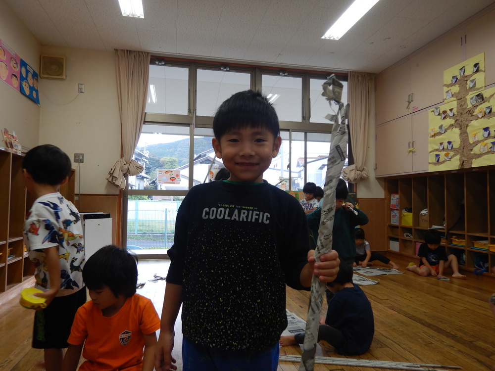 新聞紙遊び (5)