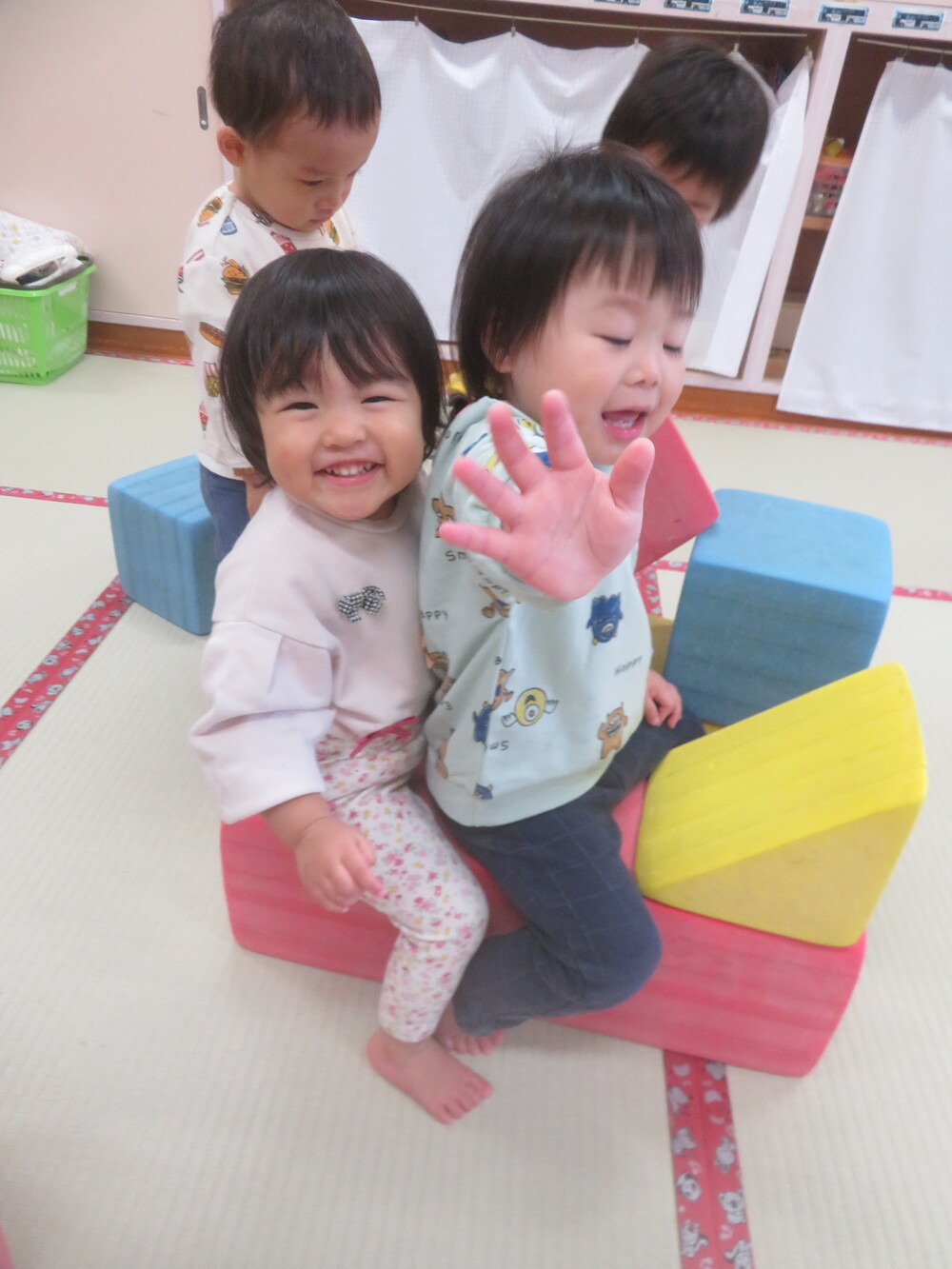 プラフォーミングで遊ぶ様子 (7)