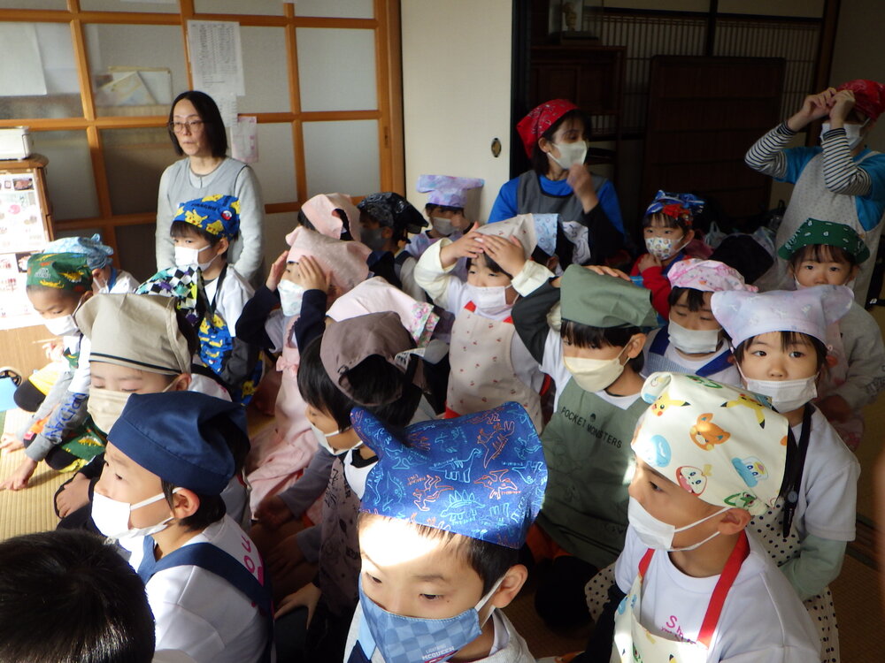 蒲鉾工場見学の様子