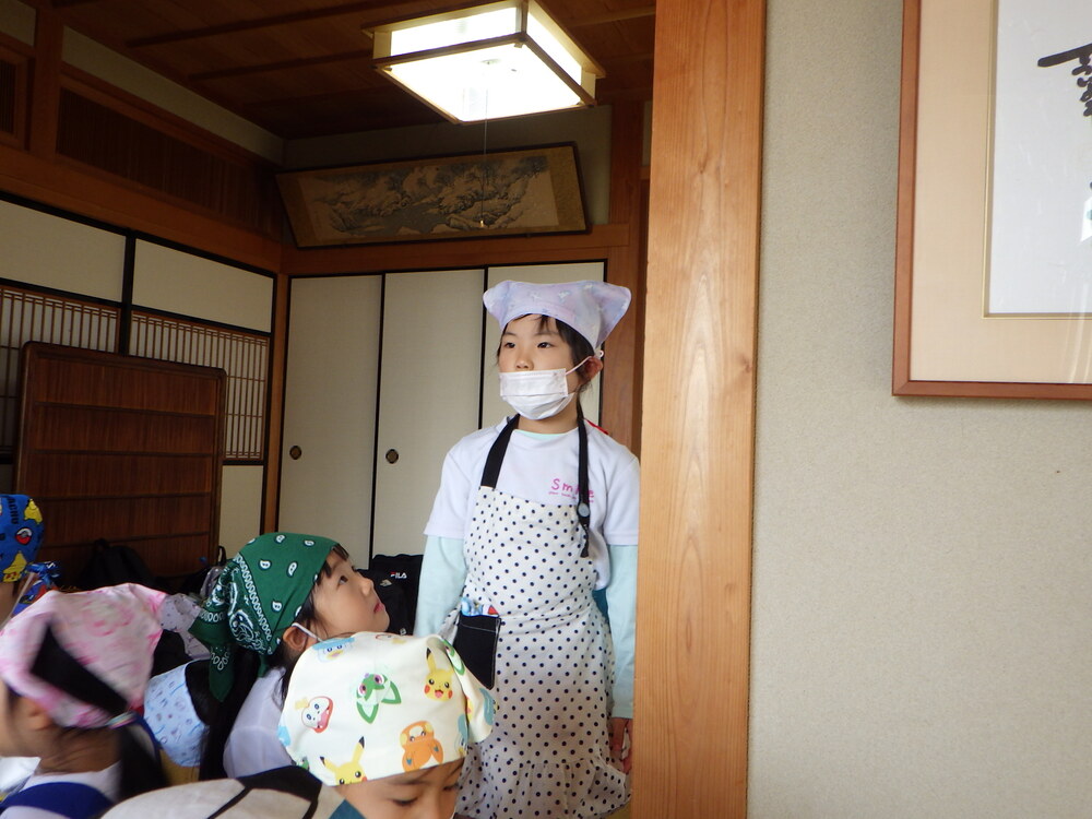 蒲鉾工場見学の様子