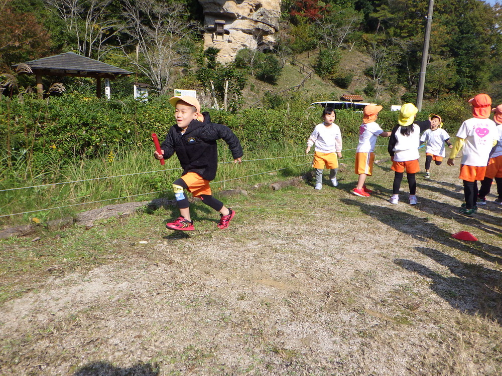 リレーをしている