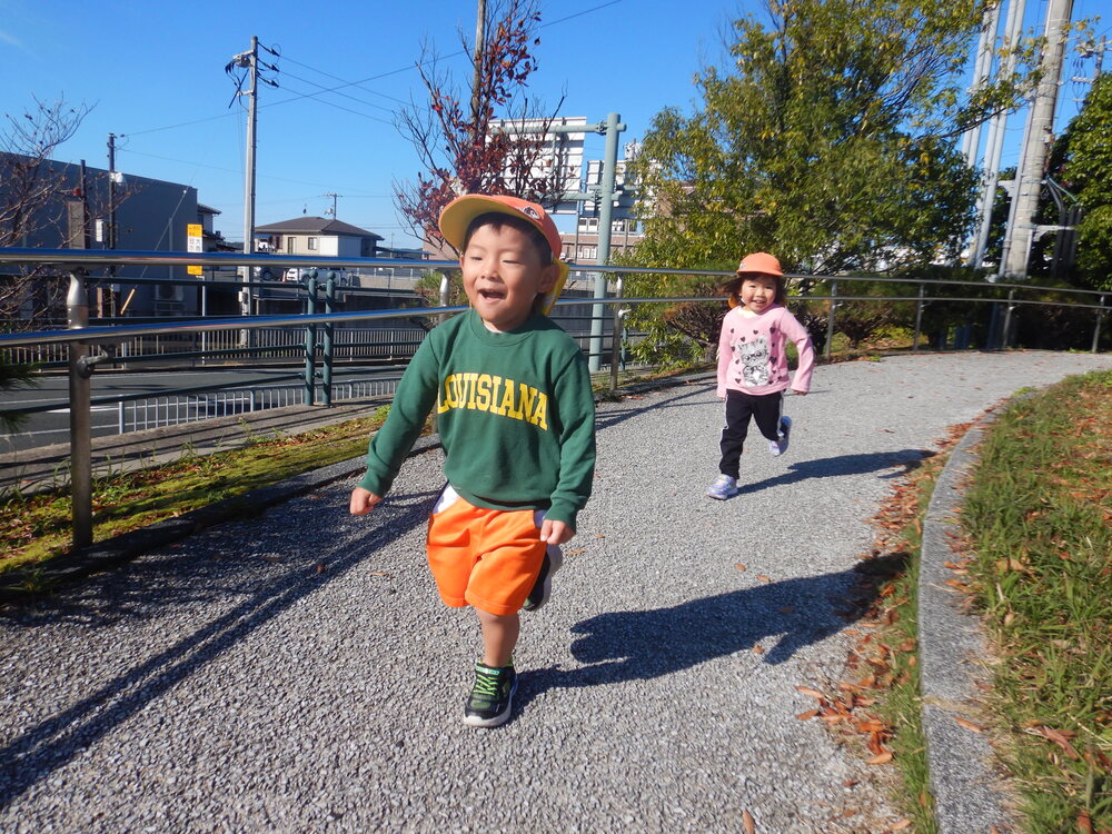 あすてらす公園で遊んでいる様子 (2)