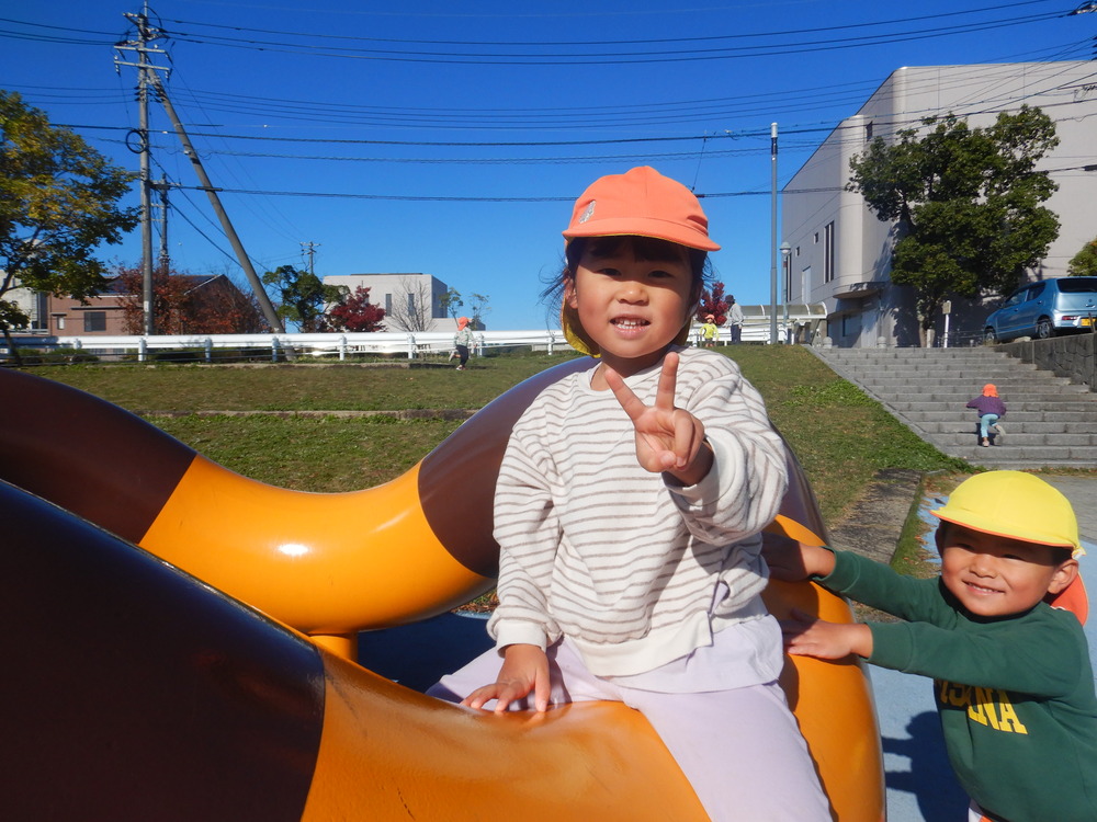 あすてらす公園で遊んでいる様子
