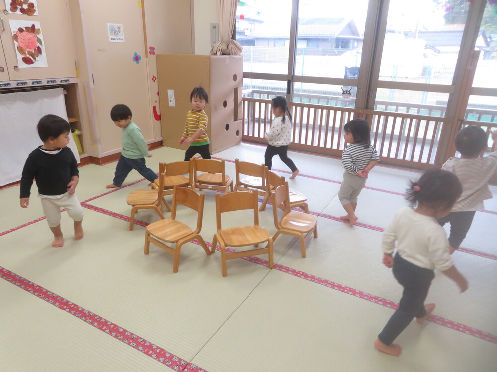 いす取りゲーム (2)