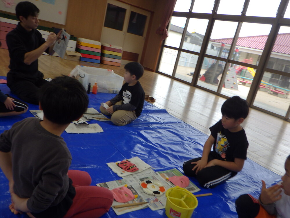 神楽面作りの様子