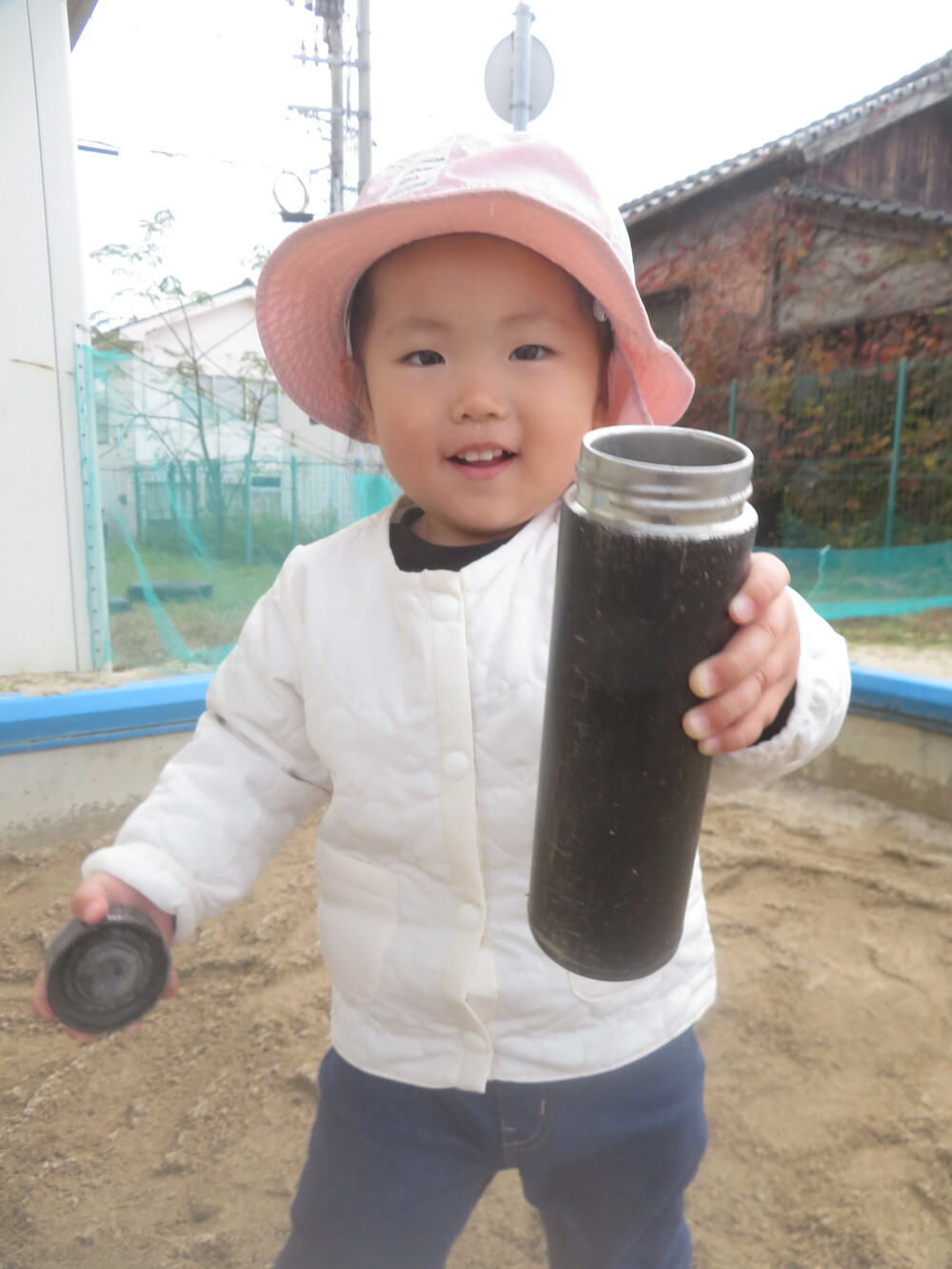 園庭遊びの様子 (7)