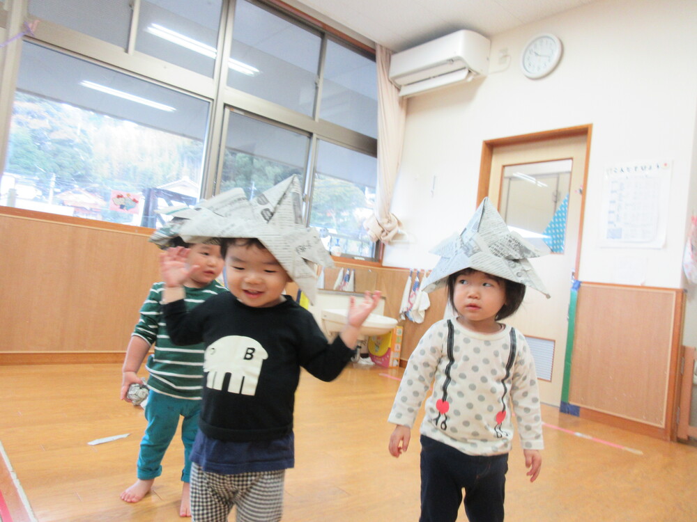 兜をかぶっている様子