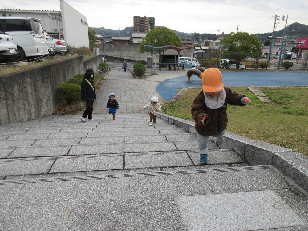 あすてらす公園で遊んでいる様子 (2)