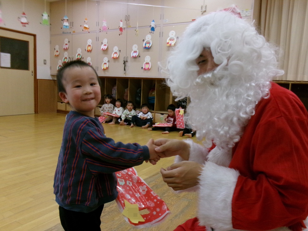 誕生会、クリスマス会の様子 (10)