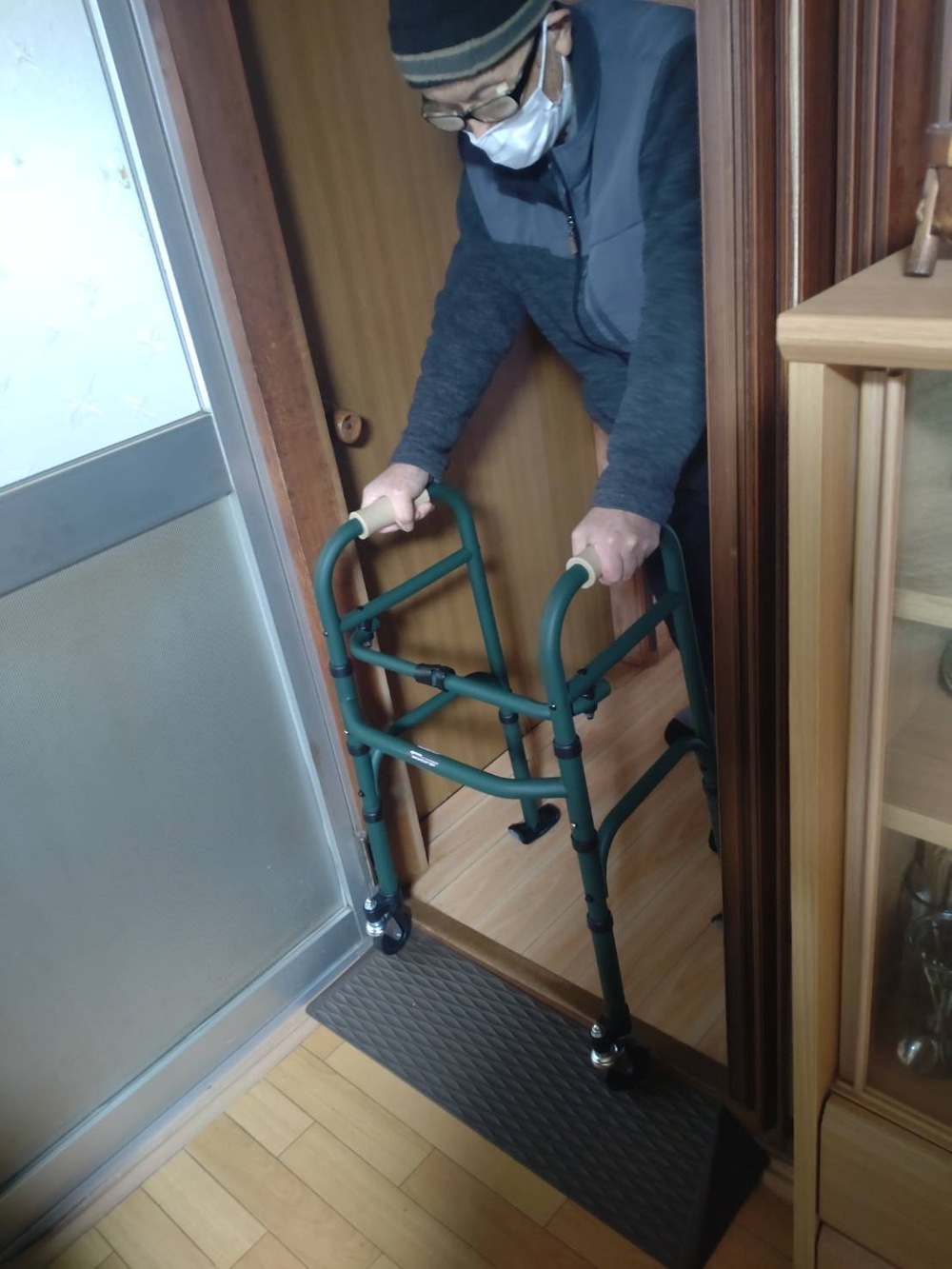 歩行器