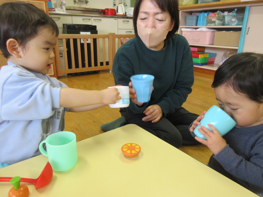 おままごとの様子 (5)